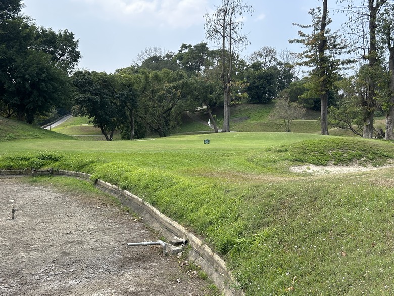 「 兩 鐵 列 車 」 騎 遊 高 雄 果 嶺 自 然 公 園