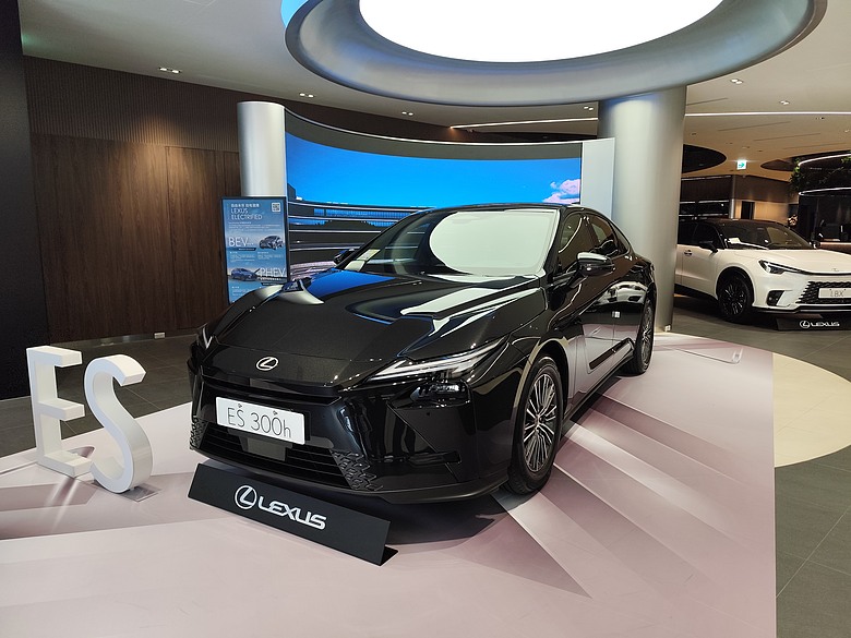 2026 LEXUS ES300H 新車展間直擊!!