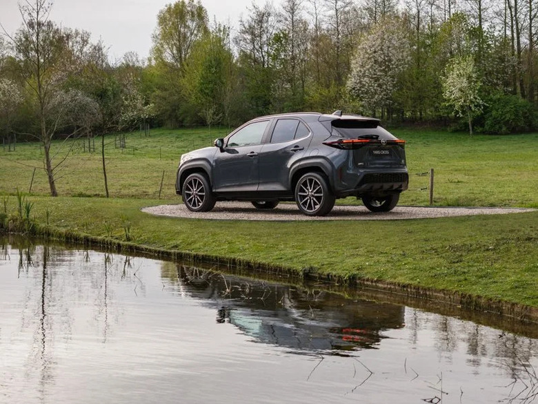 Toyota Yaris Cross 歐規式樣改款現身 內外質感與科技配備雙雙有感升級！