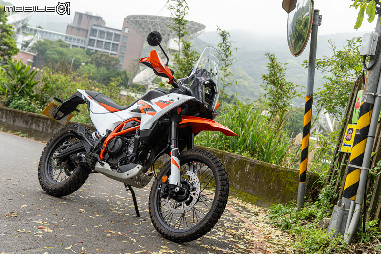 點我看大圖 KTM 390 Adventure R 試駕|橘火燎原,笑傲千山!