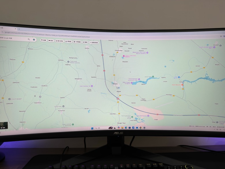 插上Type C 2.4G 電腦時區跟位置跑掉