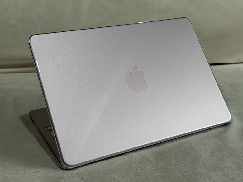 開箱 MacBook Neo 姻粉色 256GB 台灣公司貨 4/24