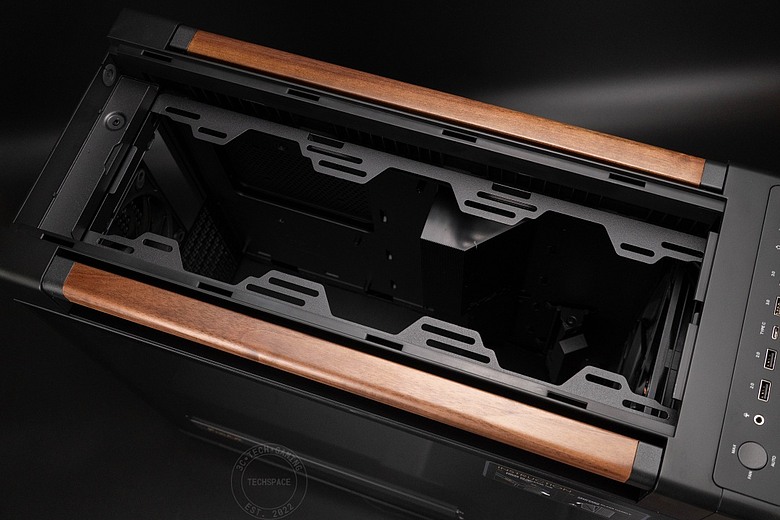 告別桌面冷冰器、ASUS ProArt PA602 胡桃木透側版現代黑款機殼開箱，用天然原木打造最美創作神機！