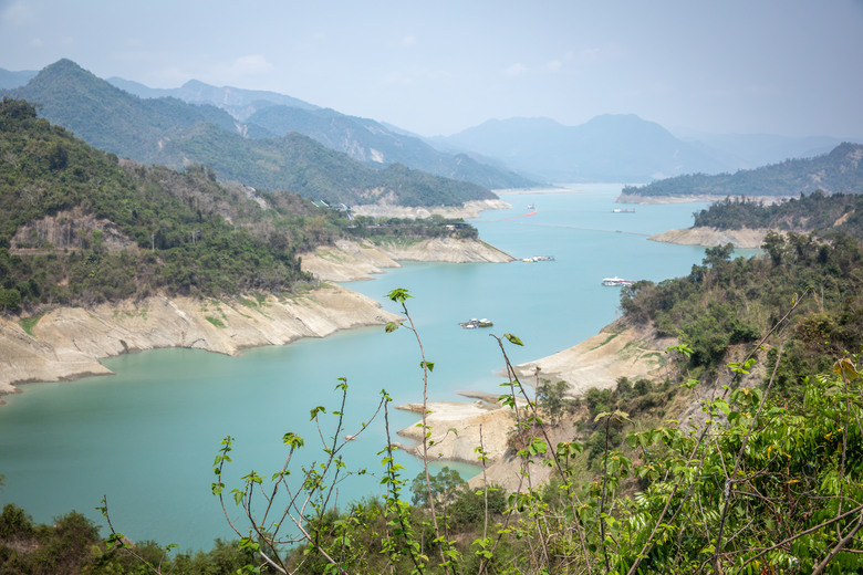 湖光山色到彎道極致 ：曾文水庫＋阿婆灣 這條路很可以