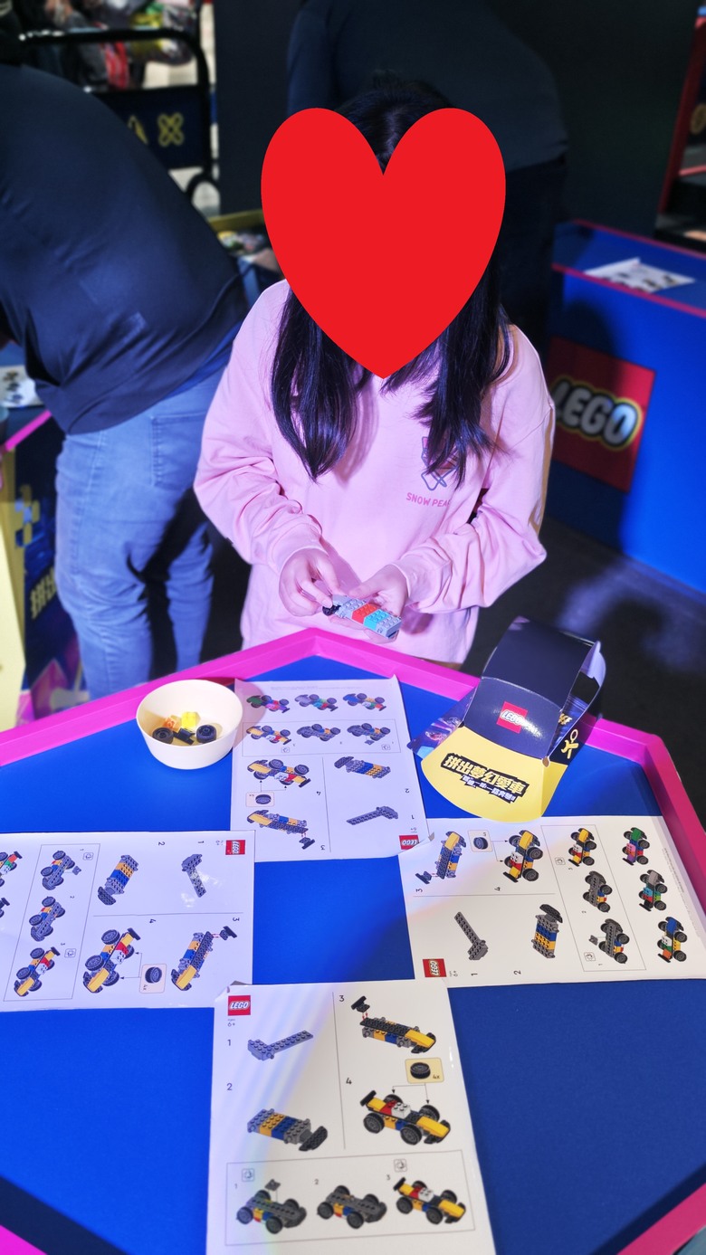 從南到北的婦幼節 - 台中兩天一夜遊 / 基隆夜市夾娃娃吃小吃 / 南崁台茂吃莆田玩樂高