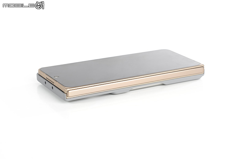 OPPO Find N6 體驗｜摺痕無感、全能規格，沒有短板的摺疊機皇！