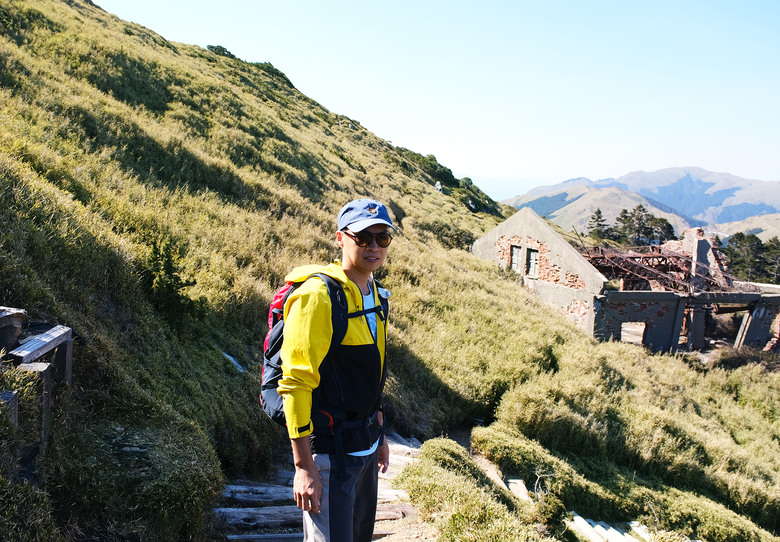 【合歡山東峰】絕美的登山步道與高山杜鵑花