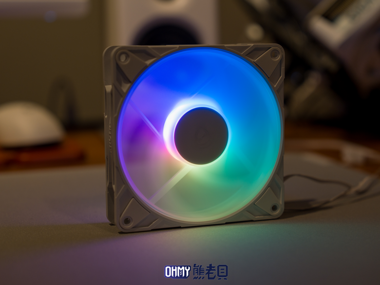 Arctic MX-7 新款耐久型高性能散熱膏 & P12 Pro Reverse A-RGB 反向扇葉風扇