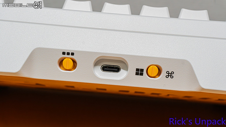 【開箱】磁軸機械軸雙重並行 | Glorious GMMK 3 HE 75 WHITE