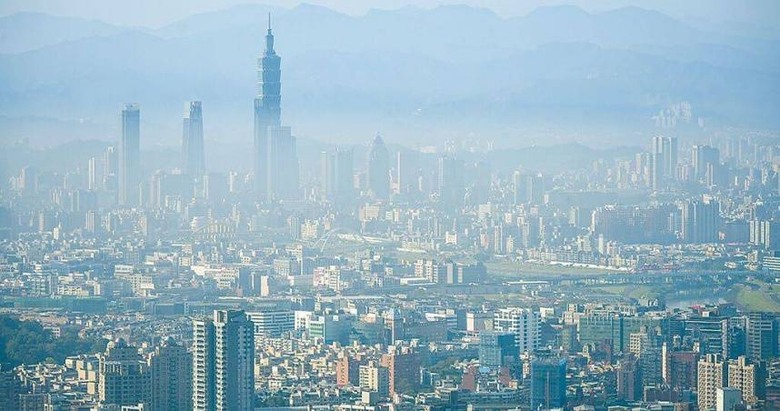 ［信義三角都更特區］Xinyi Triangle Urban Renewal Special Zone（又名小信義區）：「國美榕遇」「吉祥如藝」「國賓金建設案」「宜民建設案」