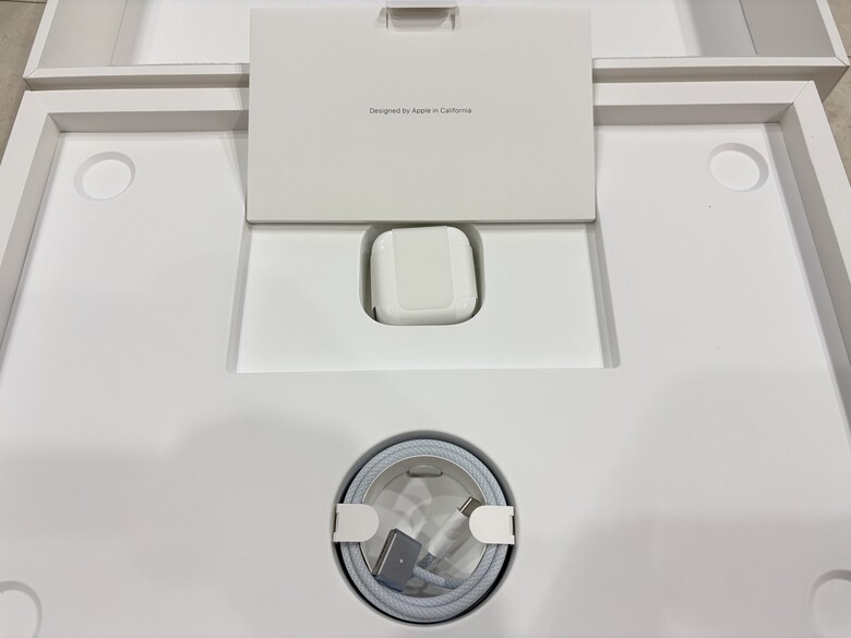 MacBook Air M5 15 吋開箱｜從舊 MacBook Pro 跨越了一個時代的換機