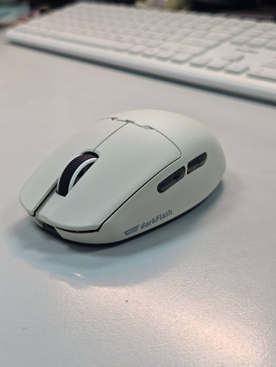 darkFlash DFM80 / DFM80 PRO 三模輕量滑鼠簡單開箱
