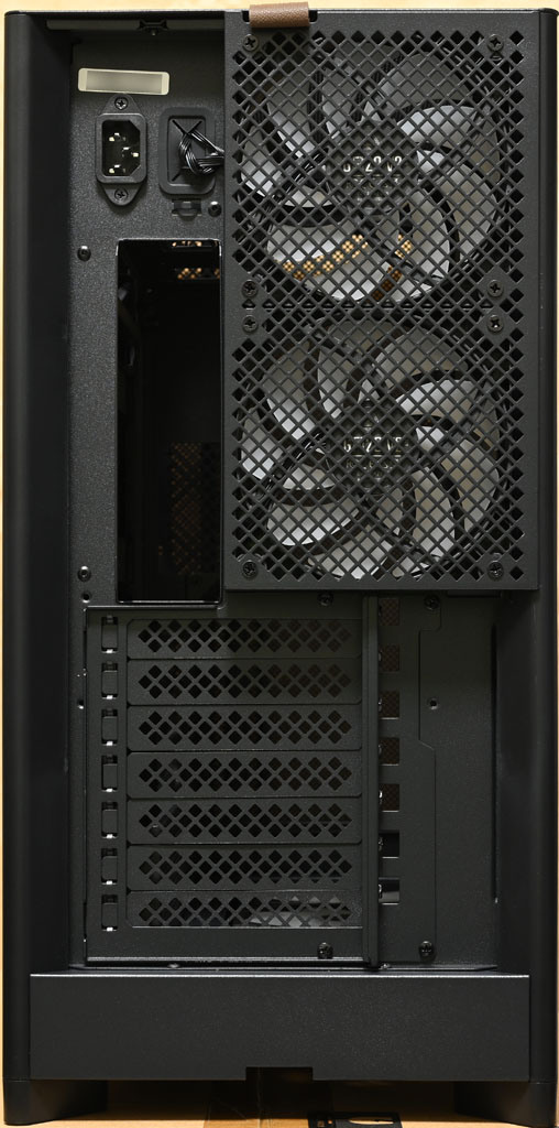點我看大圖 MONTECH DESIGN HS01 PRO機殼開箱