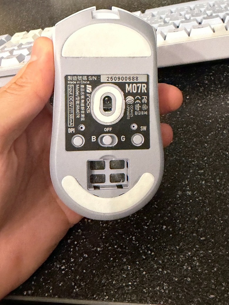 IROCKS K105RP 鍵鼠組開箱：高剪刀腳打字真的順手