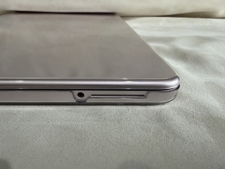 開箱 MacBook Neo 姻粉色 256GB 台灣公司貨 4/24