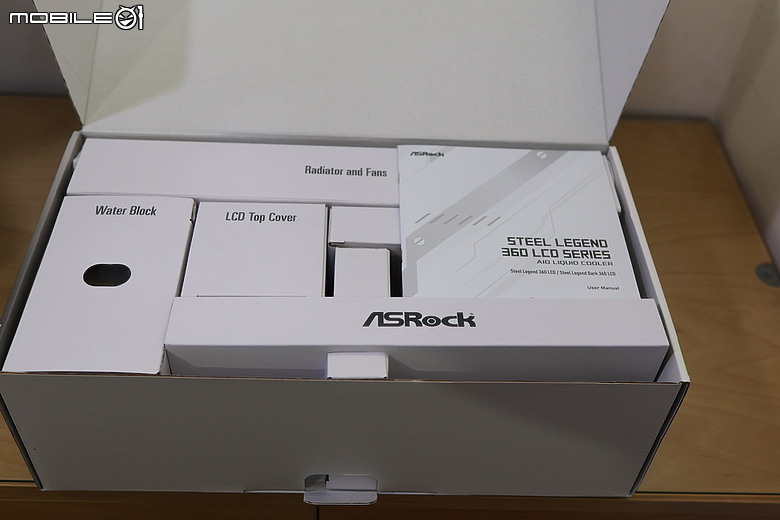 華擎 ASRock 鋼鐵傳奇 Steel Legend 新拼圖 360 LCD 水冷