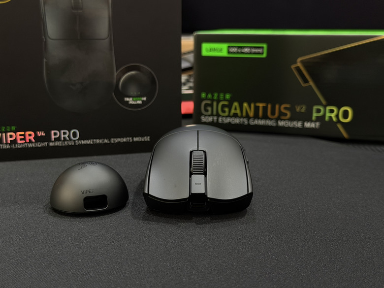 【開箱|心得】世一中和世一步聯手參與研發的世一鼠|Razer Viper V4 Pro + Razer Gigantus V2 Pro
