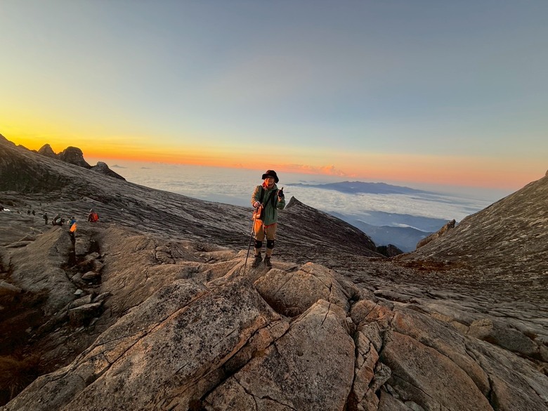 一神, 二玉, 三富士山~ 1,2,3準備出國去爬山 ! 3,2,1 自我挑戰好得意 !