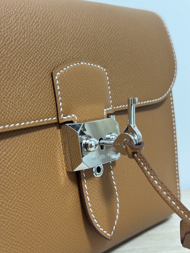 Hermes sac a depeches 21 郵差包