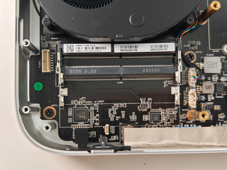 Minisforum AI X1 Pro 255 迷你電腦簡單開箱