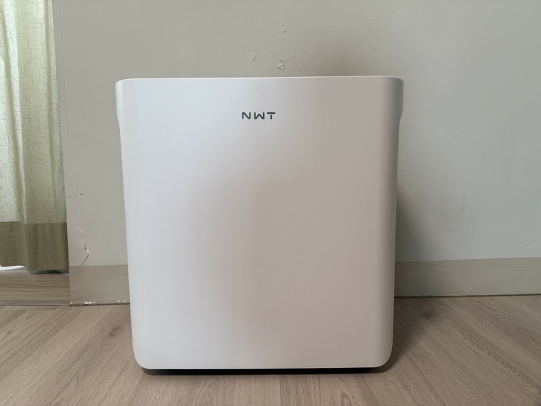 【小宅開箱】除濕機界的顏值擔當？NWT 威技 抽取式除濕機 WDH31B16E 把「倒水」變超輕鬆