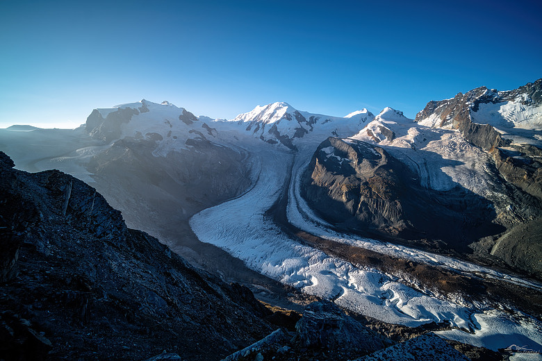 點我看大圖 2024瑞士義大利山脈之旅之11-2、0823 Gornergrat到Zermatt