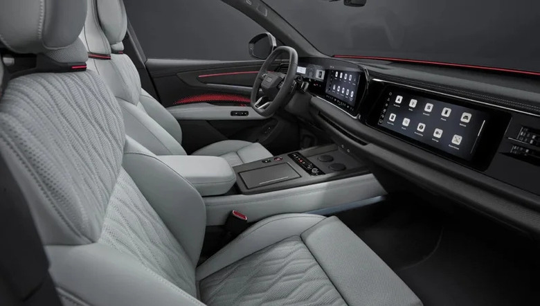 三排座旗艦內裝曝光!Audi Q9 數位座艙首度亮相 目標鎖定 BMW X7 與 Mercedes-Benz GLS