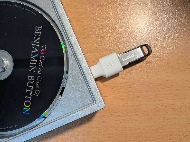 點我看大圖 FIIO DM15 R2R 藍牙 Hi-Fi CD 隨身播放機~是CD播放機,也是自然音色的USB R2R DAC