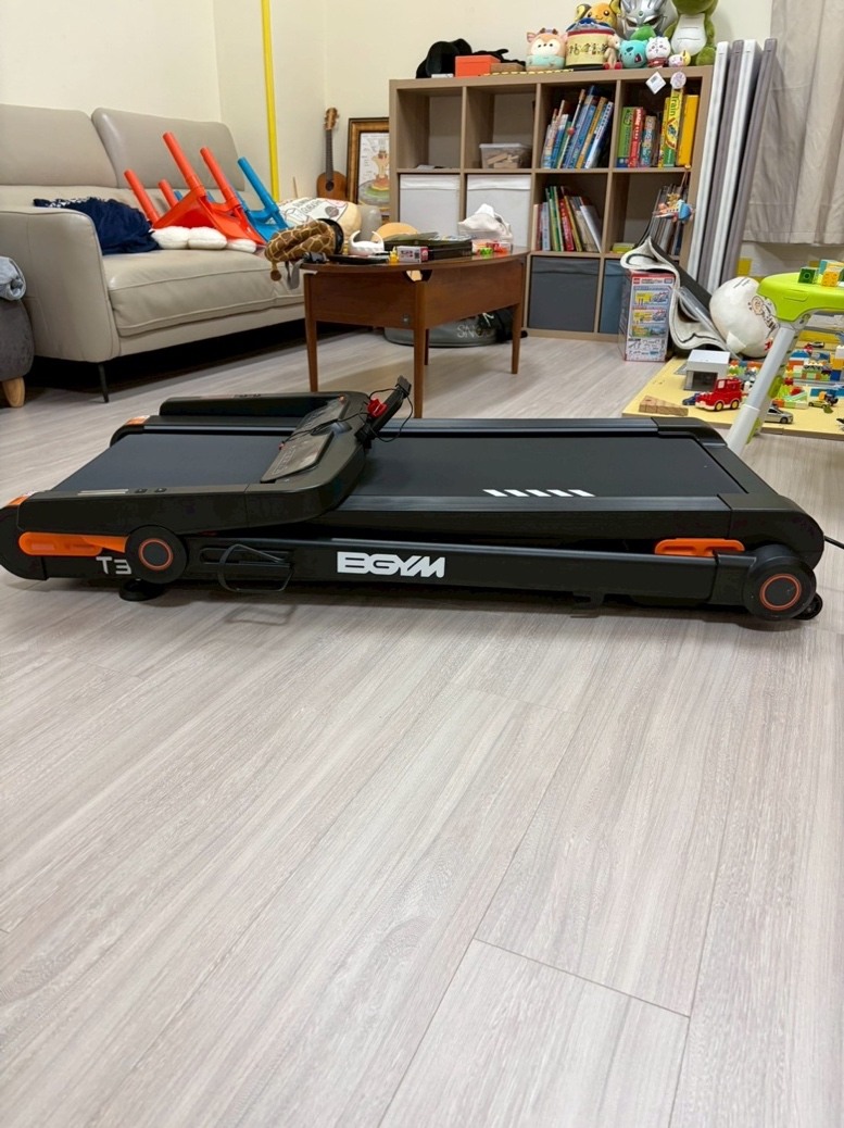 老公說他會認真跑,我才同意買的BGYM T306跑步機