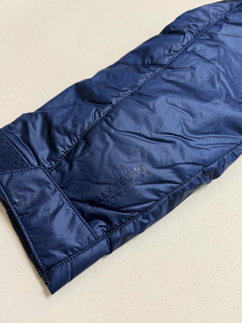 【簡單開箱】Helly Hansen Graphene 外套