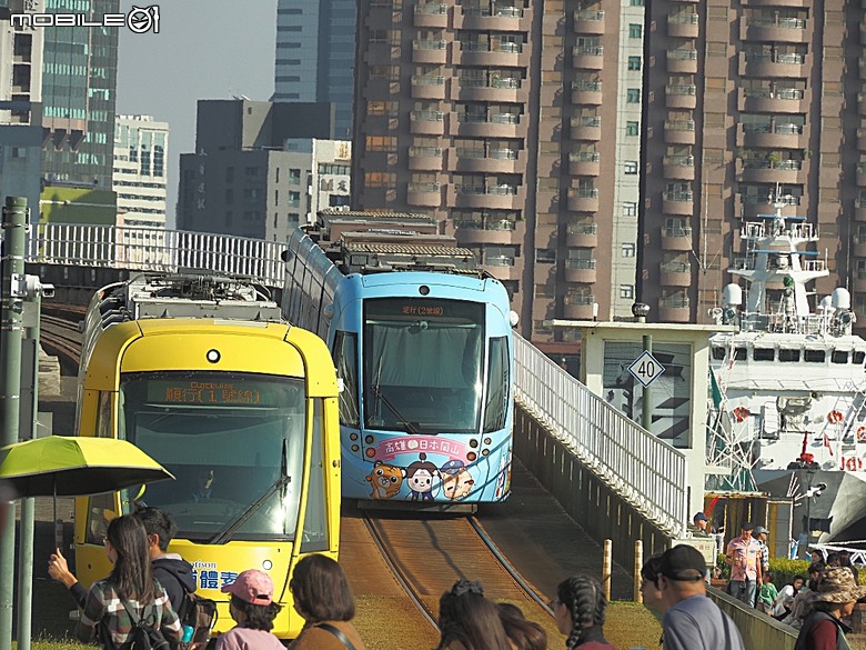 駁二藝術特區(蓬萊倉庫、大勇倉庫、大義倉庫)、大港橋、哈瑪星台灣鐵道館、典藏駁二餐廳 ARTCO、李家圓仔湯 — 冬日高雄港濱散策 駁二篇