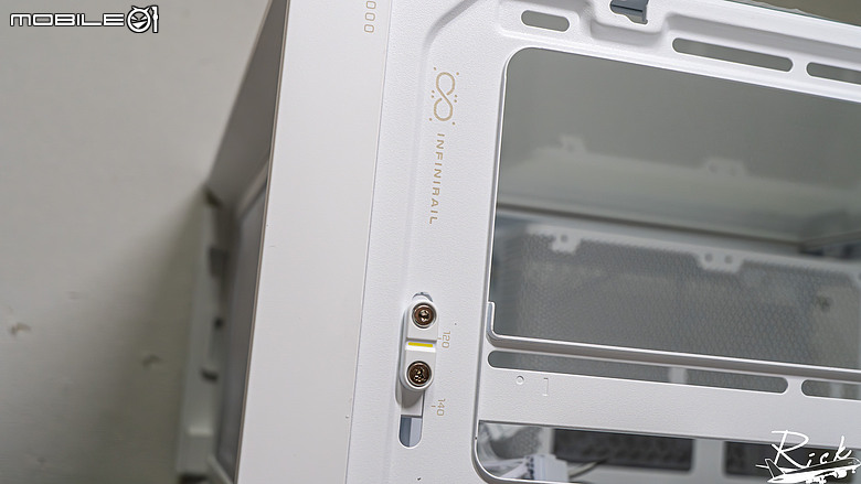 點我看大圖 【開箱】木紋靜謐氣息 | CORSAIR FRAME 4000D WOOD RS WHITE
