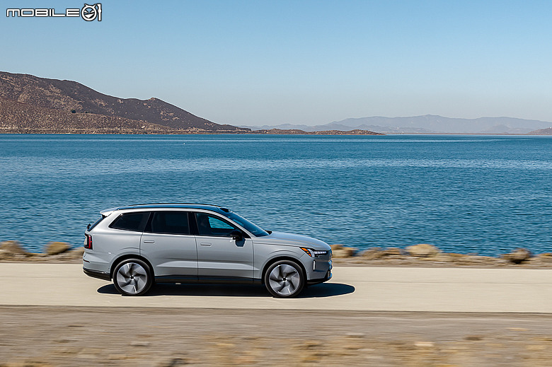 Volvo EX90 美國試駕報導｜承先啟後、引領未來的七座電動休旅！
