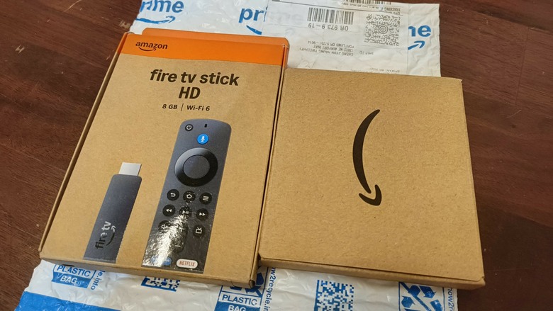 Amazon Fire TV Stick 4K Max + Roku Steaming Stick 4K 開箱
