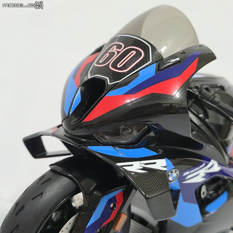 點我看大圖 🔧【模型新手也能輕鬆組 Part5】🏍️ 1/9 MENG MT-009S 1/9 BMW M1000RR 悅色版