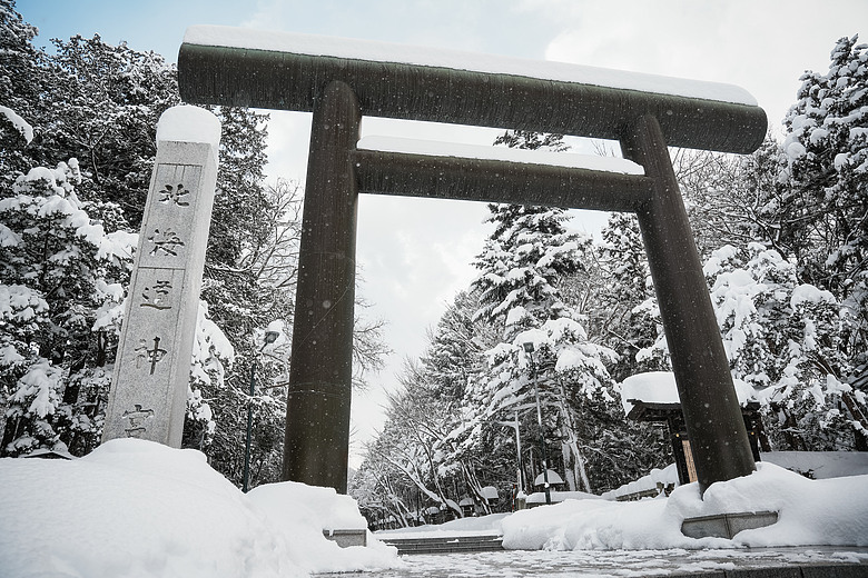 2026 北海道12天小蜜月 (終)『暴風雪裡的余市蒸餾所 & 北海道唯一米其林三星法餐』