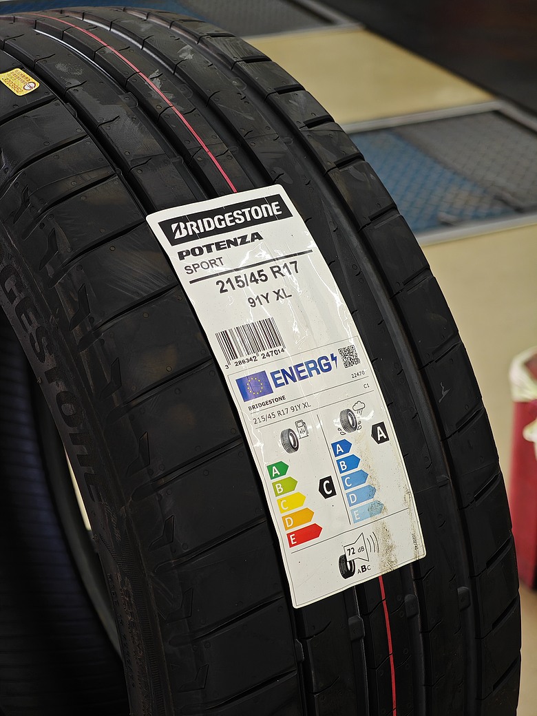 [換胎分享] MX-5 Bridgestone Potenza Sport