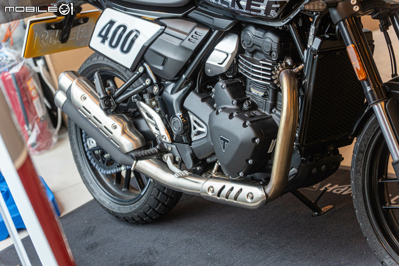 點我看大圖 【採訪】2026 Triumph Tracker 400 建議售價:209,800元,為街頭而生的賽道靈魂。