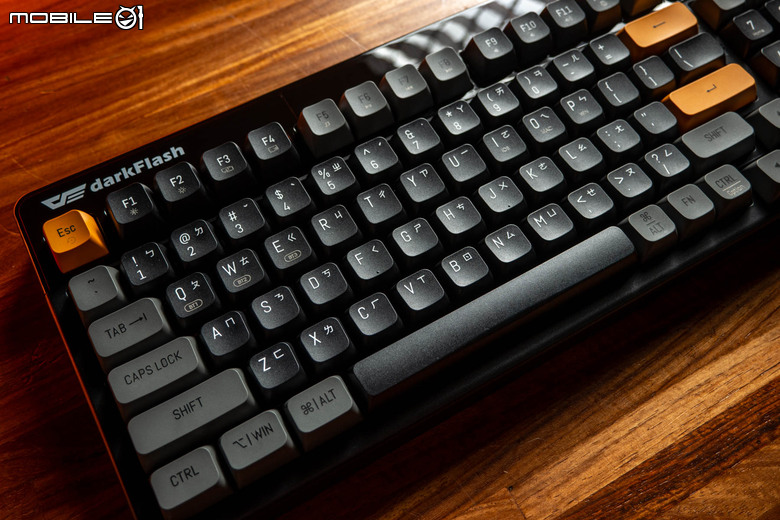 【簡單開箱】隨心轉換裝置與風格 darkFlash PXD98
