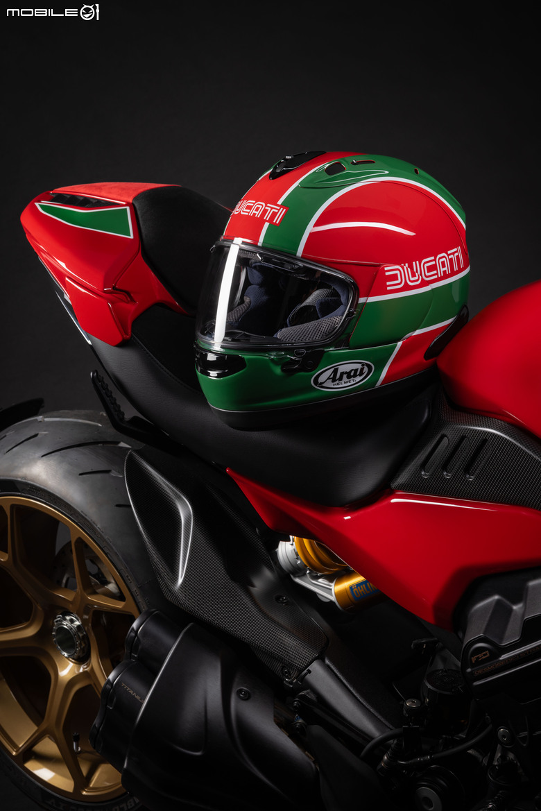 點我看大圖 DUCATI 百週年十款歷史經典賽車塗裝限量登場!Collezione 100特殊版本發表!