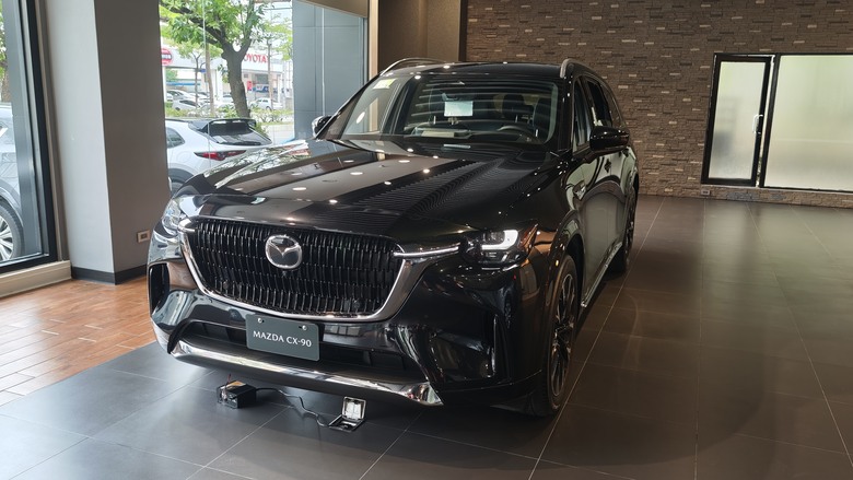 Mazda CX-30 RSE, 滿1,000km保養分享@桃園慶達汽車 (含CX-90靜態賞車分享)