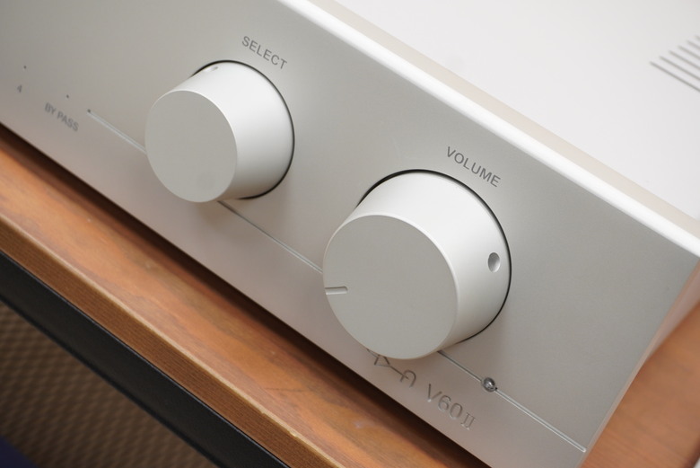 Linear Acoustic LAV-60 II：一部讓發燒圈頻頻提起的實力派綜合擴大機