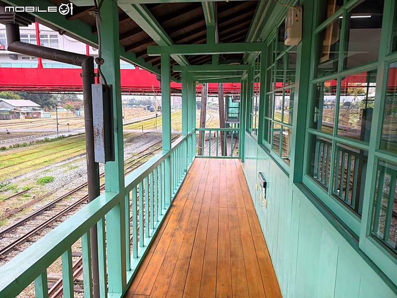 哈瑪星鐵道園區、舊打狗驛故事館、高雄港車站北號誌樓、鐵道園區天空雲台、金馬賓館當代美術館、打狗水道量水器室,附掛2026高雄冬日遊樂園紀實 — 冬日高雄港濱散策 哈瑪星鐵道園區篇