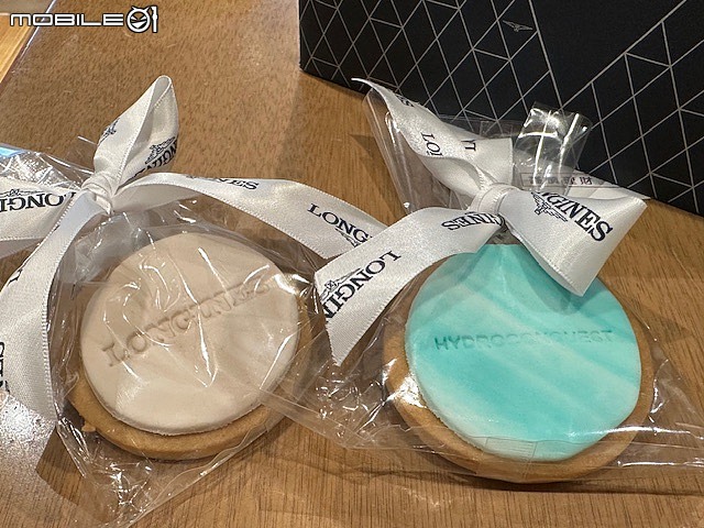 HydroConquest 深海征服者「黑面灰圈＋米蘭帶」39mm