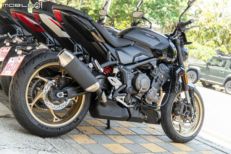 2026 Triumph Trident 800 發表試駕｜建議售價：499,000元，動力大提升扭力超有感！