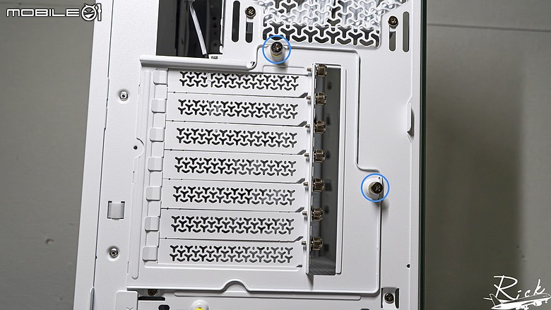 點我看大圖 【開箱】木紋靜謐氣息 | CORSAIR FRAME 4000D WOOD RS WHITE