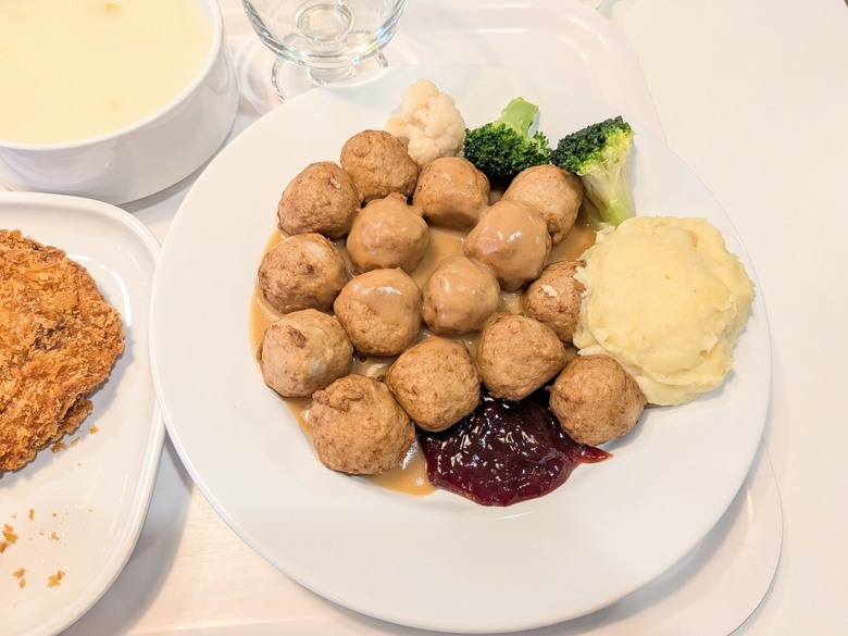 發現IKEA瑞典餐廳也蠻好吃的