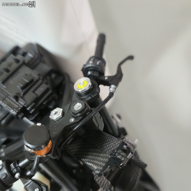 點我看大圖 🔧【模型新手也能輕鬆組 Part5】🏍️ 1/9 MENG MT-009S 1/9 BMW M1000RR 悅色版