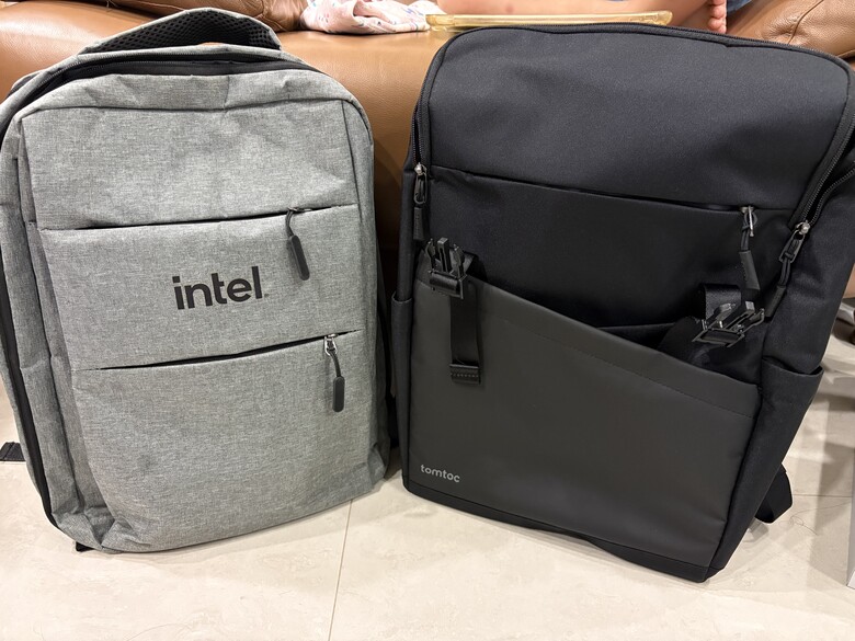 通勤筆電包｜tomtoc Slash-T64 Flip Laptop Backpack (同場加映｜金門小菜刀）