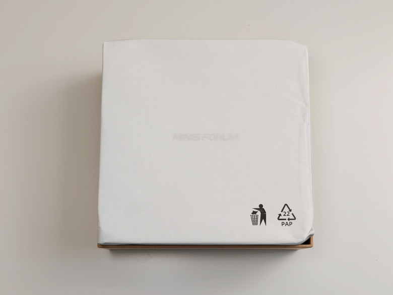 Minisforum AI X1 Pro 255 迷你電腦簡單開箱